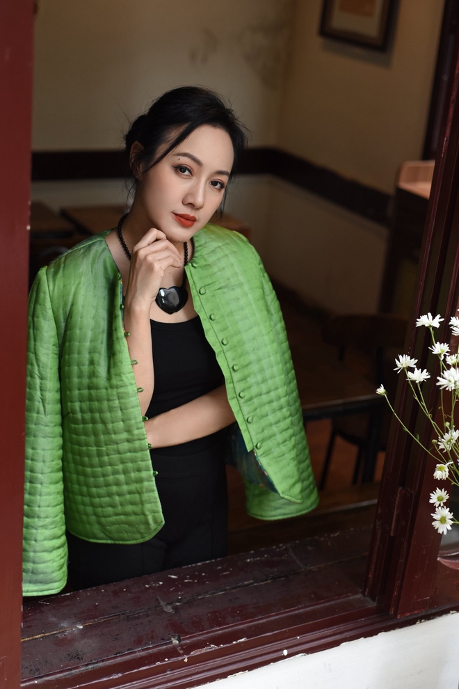 Con g&aacute;i nh&agrave; s&aacute;ng chế nổi tiếng Việt Nam l&agrave; BTV thời sự 19h: Tổ ấm giản dị, lần hiếm hoi tiết lộ về chồng - Ảnh 10.