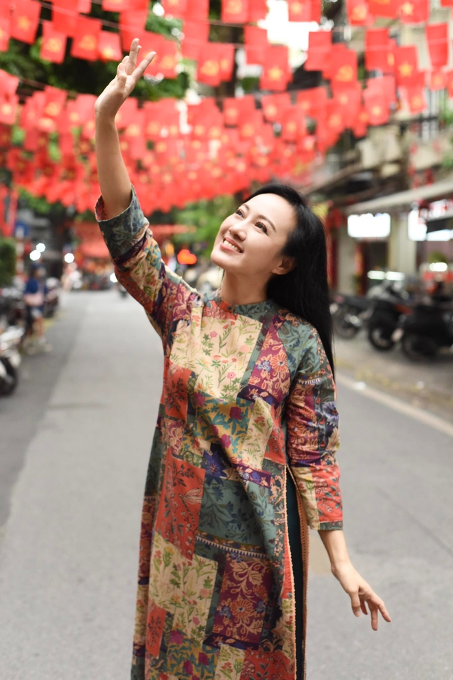 Con g&aacute;i nh&agrave; s&aacute;ng chế nổi tiếng Việt Nam l&agrave; BTV thời sự 19h: Tổ ấm giản dị, lần hiếm hoi tiết lộ về chồng - Ảnh 11.