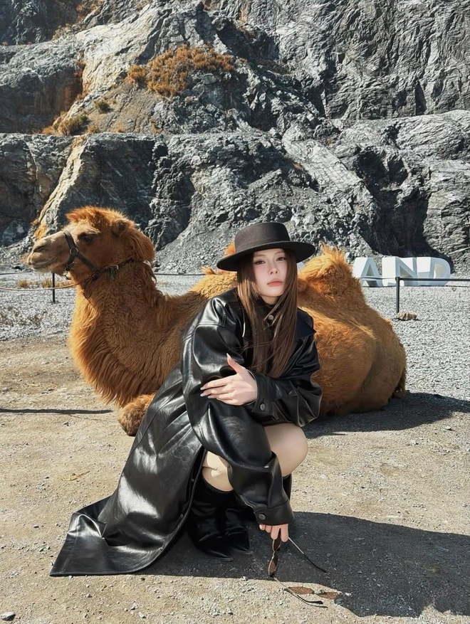 H&agrave; M&ocirc;i trước khi gắn với từ kho&aacute; &ldquo;ghệ mới anh B&acirc;u&rdquo; - Ảnh 10.