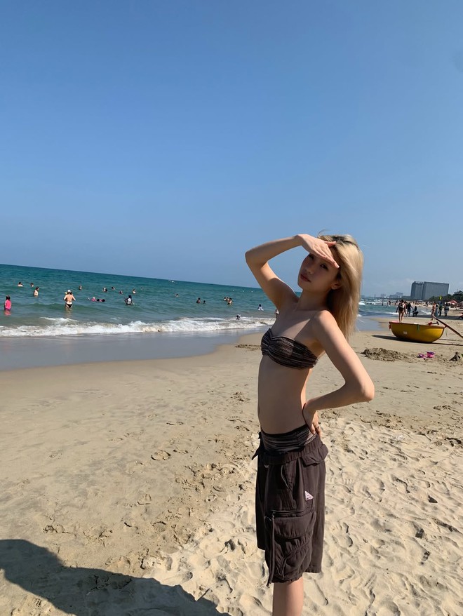 D&agrave;n tiếp vi&ecirc;n h&agrave;ng kh&ocirc;ng, mỹ nh&acirc;n quốc tế đổ bộ ở b&atilde;i biển, resort Ph&uacute; Quốc, Nha Trang- Ảnh 8.