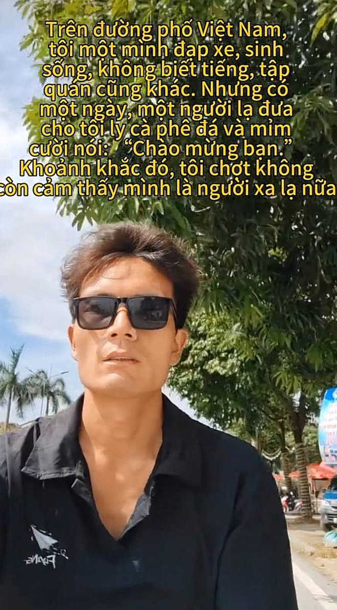 Kh&aacute;ch Trung Quốc đạp xe nhầm v&agrave;o cao tốc Bắc Nam, hoảng loạn cầu cứu người đi đường- Ảnh 7.