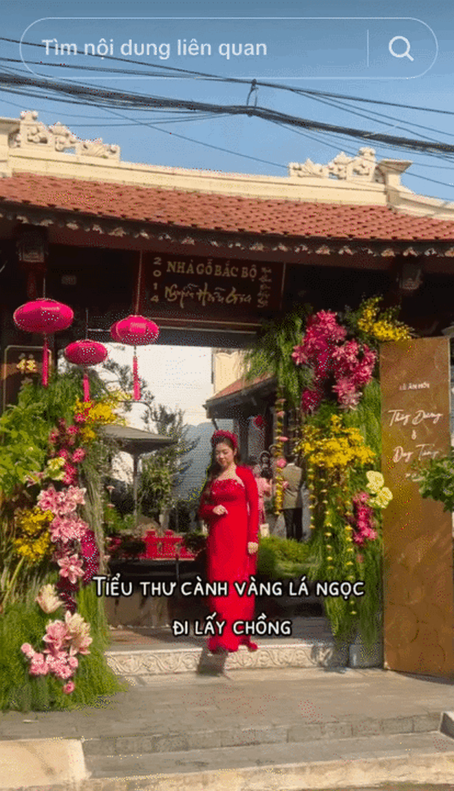 Chẳng cần v&agrave;ng đeo trĩu cổ hay sổ đỏ trao tay, đ&aacute;m cưới n&agrave;y vẫn to&aacute;t ra kh&iacute; chất "h&agrave;o m&ocirc;n" gia phong quyền qu&yacute; - Ảnh 11.