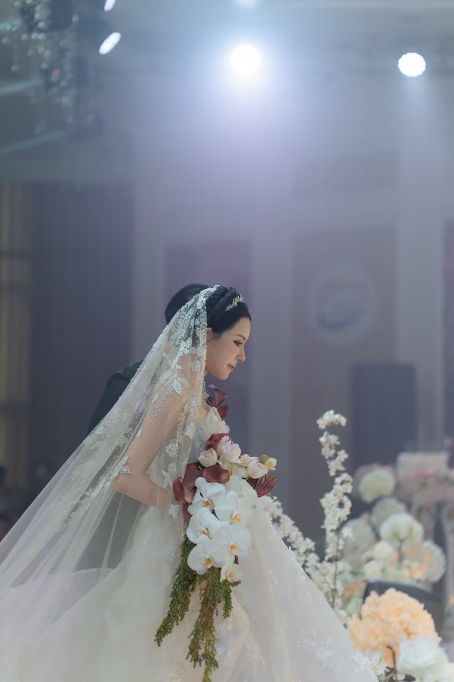 Trần Bích Hạnh quyết định từ bỏ 1 thứ trong đám cưới với Văn Thanh ở Hải Phòng: Nhưng có đáng không? - Ảnh 3.