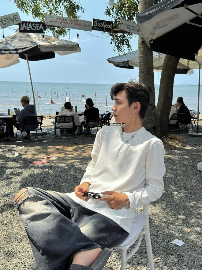 Loạt TikToker Nguyễn T&ocirc; Tấn Đạt, H&agrave; Mid, Mơ Đi Xuyến c&ugrave;ng l&ecirc;n hot search v&igrave; 1 từ kho&aacute; g&acirc;y ch&uacute; &yacute;: 2 người đ&atilde; "biến mất" khỏi MXH - Ảnh 10.