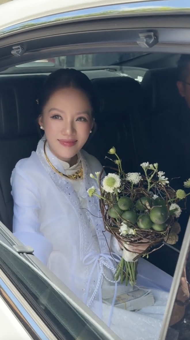 B&oacute; hoa cưới h&igrave;nh tổ chim của nhiếp ảnh gia c&oacute; tiếng ở H&agrave; Nội đang g&acirc;y tranh c&atilde;i - Ảnh 2.