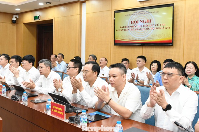 Tổng B&iacute; thư, Chủ tịch nước T&ocirc; L&acirc;m: Thi v&agrave;o lớp 10 c&ograve;n căng thẳng hơn thi đại học - Ảnh 5.