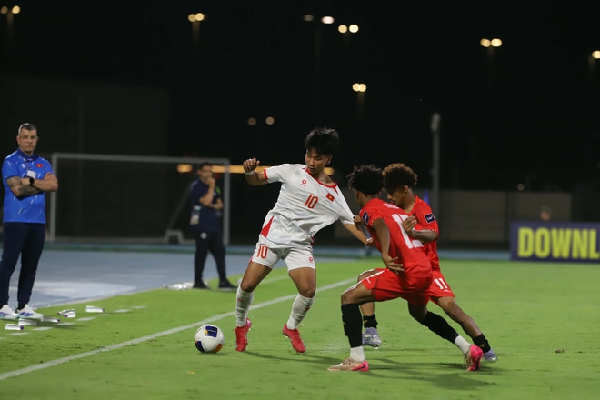 Diễn biến U17 Việt Nam vs U17 Yemen: V&Agrave;O! 1-0 cho Việt Nam - Ảnh 4.