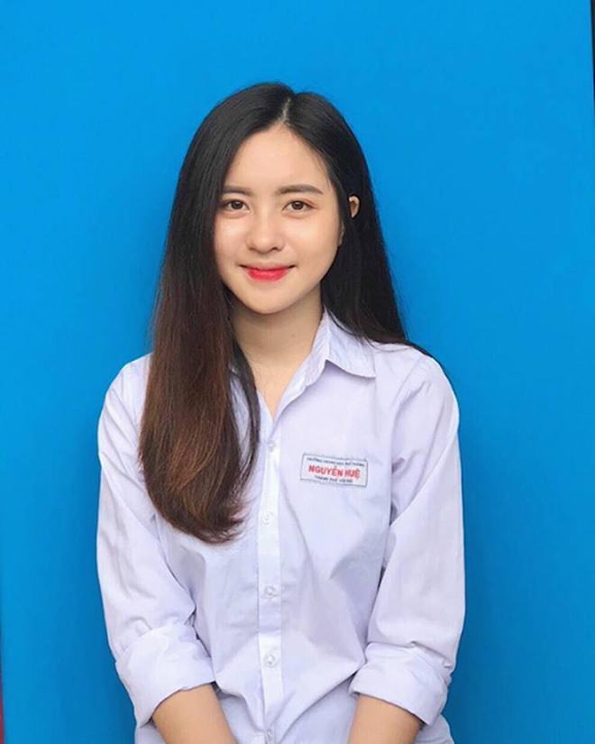 Lừa mẹ đi c&agrave; ph&ecirc;, đến nơi l&agrave; lễ b&agrave;n giao xe VF3: Kh&ocirc;ng nỡ để mẹ đi l&agrave;m 50km, con rể &ldquo;gia trưởng&rdquo; chốt qu&agrave; to - Ảnh 5.