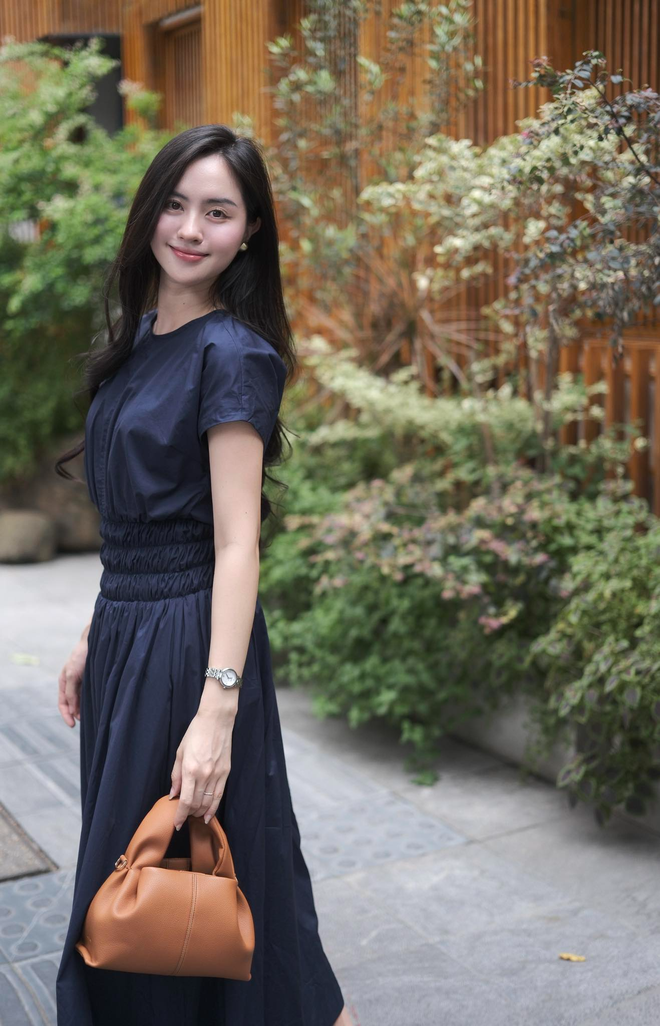 Lừa mẹ đi c&agrave; ph&ecirc;, đến nơi l&agrave; lễ b&agrave;n giao xe VF3: Kh&ocirc;ng nỡ để mẹ đi l&agrave;m 50km, con rể &ldquo;gia trưởng&rdquo; chốt qu&agrave; to - Ảnh 10.