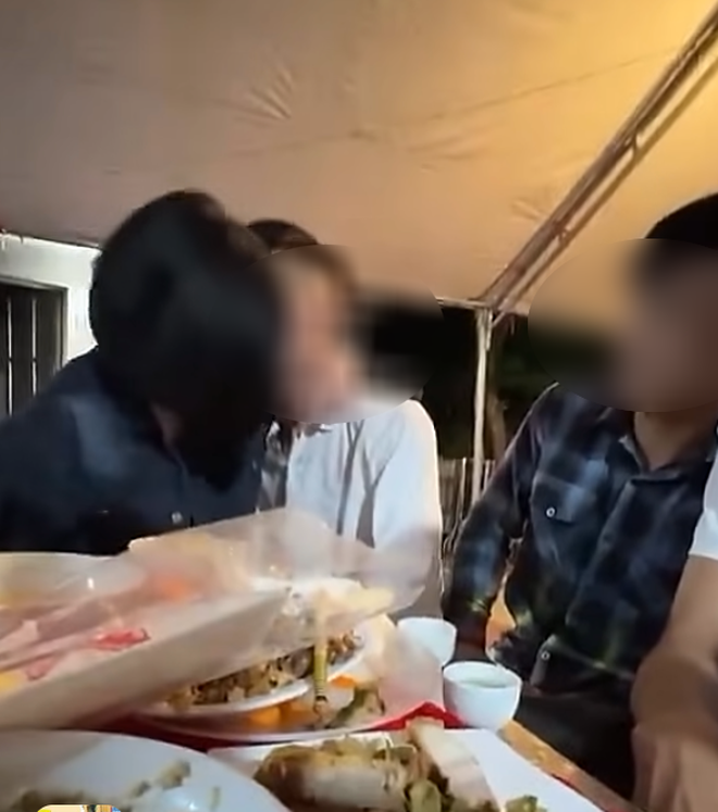 Giữa tiệc đám cưới, chú rể và bạn thân khác giới làm gì khó coi thế này? - Ảnh 2.