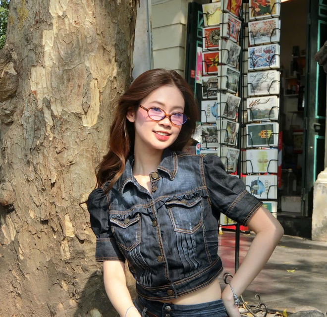 Vẻ đẹp nũng nịu của gái xinh Nóng Cùng World Cup: Là top 10 Miss World Vietnam, tốt nghiệp bằng Giỏi Đại học Ngoại thương - Ảnh 9.