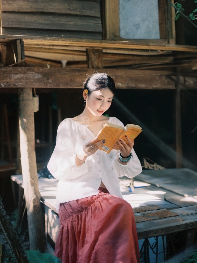 Video b&oacute;c trần &ldquo;g&oacute;c chết&rdquo; của "bạch nguyệt quang" c&ocirc;ng vi&ecirc;n Thống Nhất: C&oacute; thật đẹp kh&ocirc;ng vết xước? - Ảnh 9.