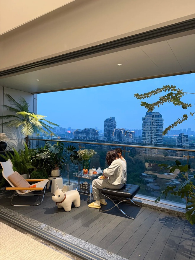 Giám đốc thiết kế mua căn hộ tầng 20 giá 27 tỷ: Đẹp đến mức “không muốn ra khỏi nhà” - Ảnh 4.