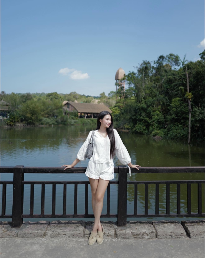 Do&atilde;n Hải My l&ecirc;n đồ đi ăn cưới l&agrave; r&otilde; đẳng cấp Top 10 Hoa hậu Việt Nam, kh&aacute;c hẳn style nhạt nhạt thường ng&agrave;y- Ảnh 20.