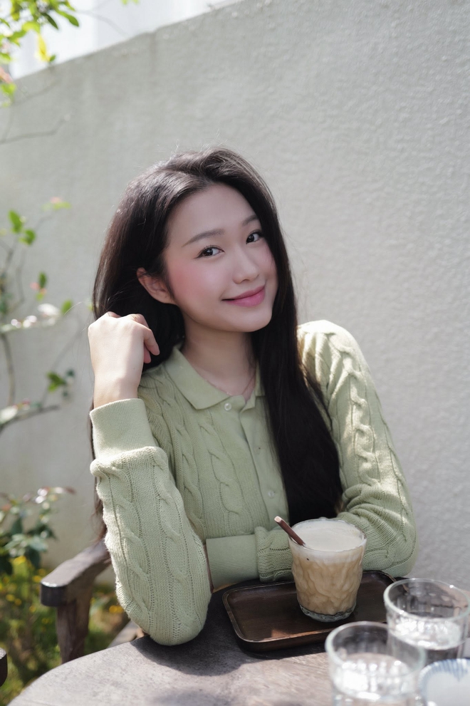 Do&atilde;n Hải My l&ecirc;n đồ đi ăn cưới l&agrave; r&otilde; đẳng cấp Top 10 Hoa hậu Việt Nam, kh&aacute;c hẳn style nhạt nhạt thường ng&agrave;y- Ảnh 19.