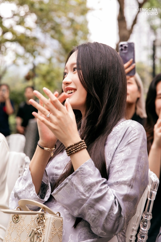 Do&atilde;n Hải My l&ecirc;n đồ đi ăn cưới l&agrave; r&otilde; đẳng cấp Top 10 Hoa hậu Việt Nam, kh&aacute;c hẳn style nhạt nhạt thường ng&agrave;y- Ảnh 4.