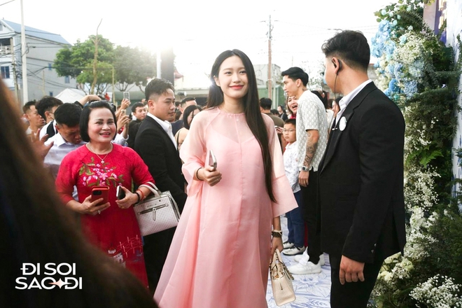 Do&atilde;n Hải My l&ecirc;n đồ đi ăn cưới l&agrave; r&otilde; đẳng cấp Top 10 Hoa hậu Việt Nam, kh&aacute;c hẳn style nhạt nhạt thường ng&agrave;y- Ảnh 8.