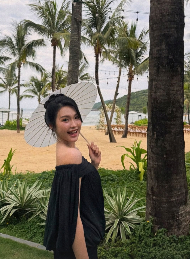 Do&atilde;n Hải My l&ecirc;n đồ đi ăn cưới l&agrave; r&otilde; đẳng cấp Top 10 Hoa hậu Việt Nam, kh&aacute;c hẳn style nhạt nhạt thường ng&agrave;y- Ảnh 9.