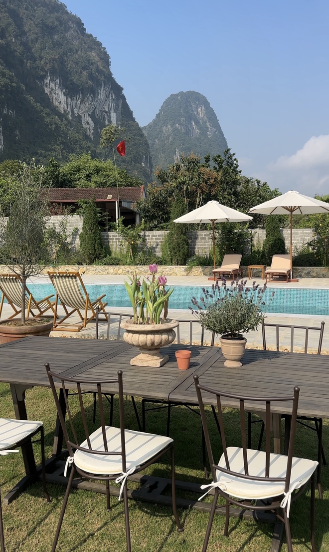 B&ecirc;n trong "second home" phủ k&iacute;n c&acirc;y ăn tr&aacute;i, nằm giữa thung lũng c&aacute;ch H&agrave; Nội 40km của c&ocirc; chủ tiệm hoa- Ảnh 6.