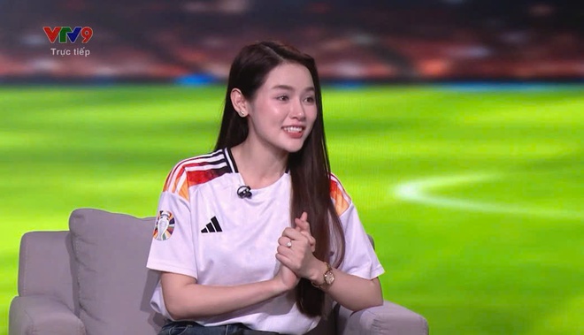 Danh t&iacute;nh g&aacute;i đẹp Đắk Lắk check-in xem World Cup 2026 ở Mỹ: Mới tậu BMW, cuộc sống sang chảnh g&acirc;y ch&uacute; &yacute; - Ảnh 7.