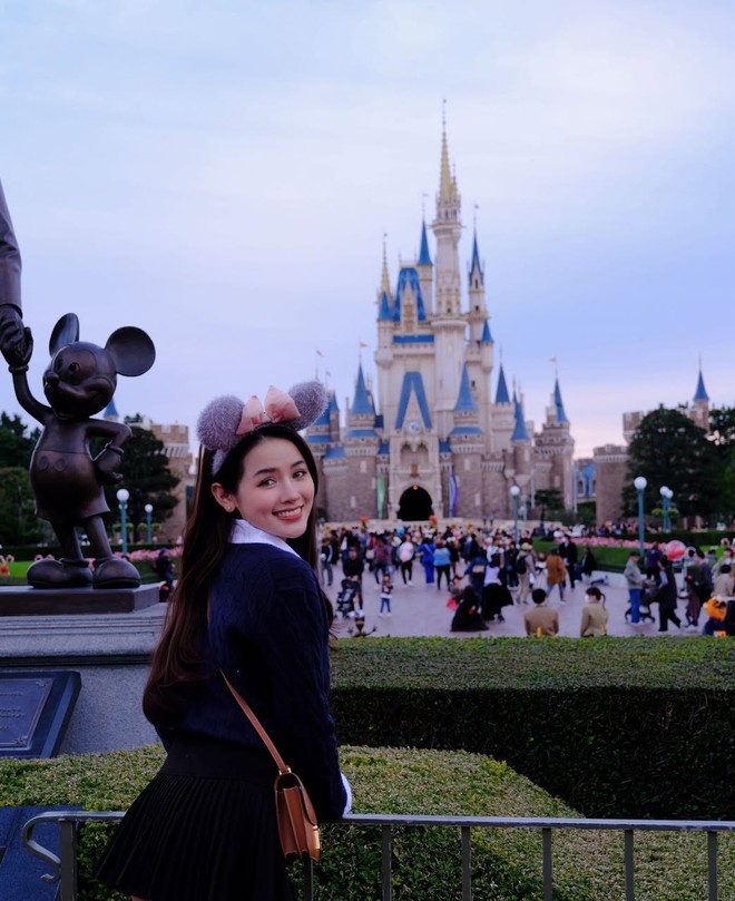 Danh t&iacute;nh g&aacute;i đẹp Đắk Lắk check-in xem World Cup 2026 ở Mỹ: Mới tậu BMW, cuộc sống sang chảnh g&acirc;y ch&uacute; &yacute; - Ảnh 10.