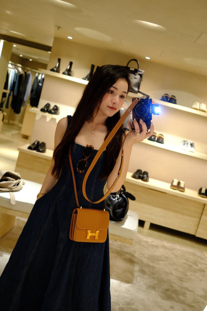 Danh t&iacute;nh g&aacute;i đẹp Đắk Lắk check-in xem World Cup 2026 ở Mỹ: Mới tậu BMW, cuộc sống sang chảnh g&acirc;y ch&uacute; &yacute; - Ảnh 15.