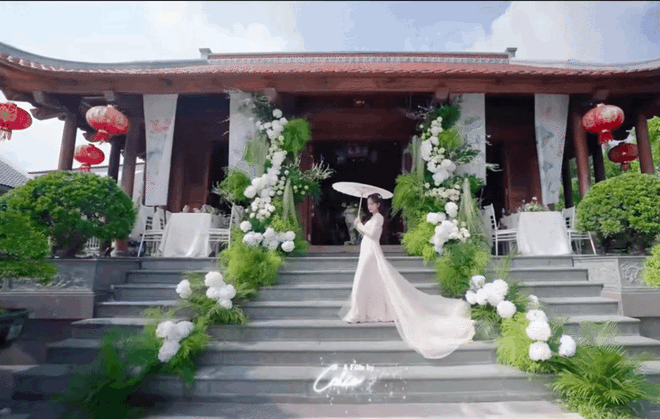 Siêu đám cưới ở Củ Chi: Khí chất hào môn, gia phong quyền quý toát lên từ tư gia nhà gái - Ảnh 1.