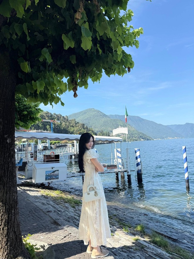 C&ocirc; g&aacute;i qu&ecirc; Tuy&ecirc;n Quang cưới người nổi tiếng gặp ở qu&aacute;n c&agrave; ph&ecirc;: Sống như b&agrave; ho&agrave;ng trong biệt thự ở H&agrave; Nội, nghỉ h&egrave; ở ch&acirc;u &Acirc;u - Ảnh 15.