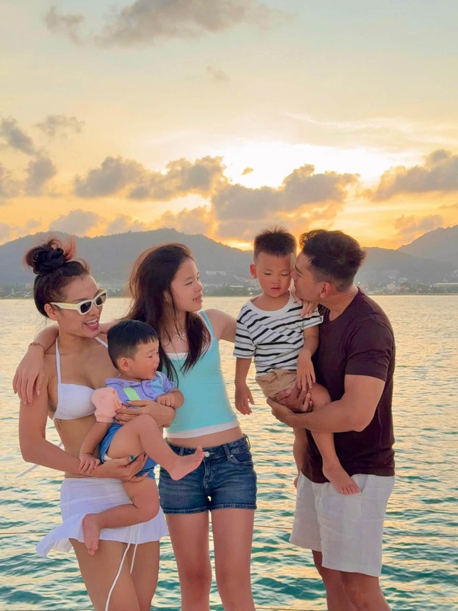 Con gái riêng của mỹ nhân showbiz Việt gây sốt với đôi chân siêu dài ở tuổi 13, thần thái chuẩn ngôi sao tương lai - Ảnh 1.