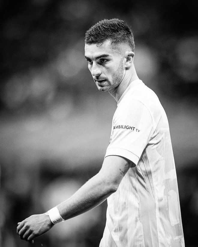 “Người hùng” Ferran Torres được đề cử 100 gương mặt đẹp nhất thế giới, “chung mâm” với Trấn Thành - Ảnh 10.