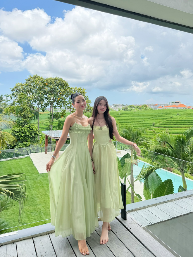 Con gái riêng của mỹ nhân showbiz Việt gây sốt với đôi chân siêu dài ở tuổi 13, thần thái chuẩn ngôi sao tương lai - Ảnh 27.