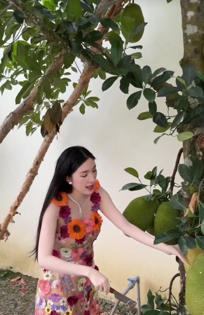Cuộc sống kh&aacute;c lạ trong l&acirc;u đ&agrave;i 500 tỷ của Trần Thị B&iacute;ch Ng&acirc;n, qu&ecirc; C&agrave; Mau, SN 1995 - Ảnh 9.