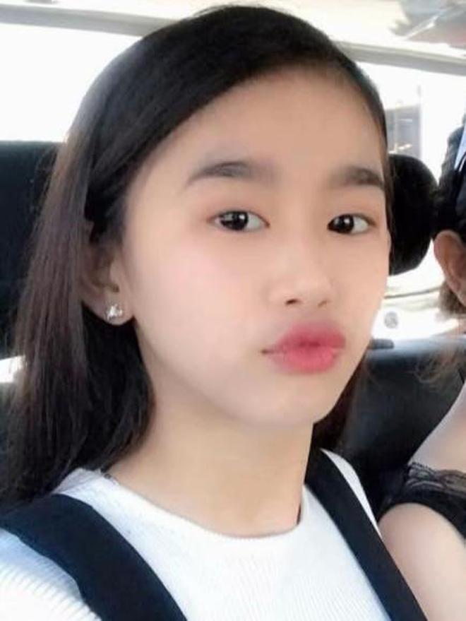 Loạt ảnh Thư Đan Nguyễn lúc chưa thẩm mỹ hot trở lại- Ảnh 2.