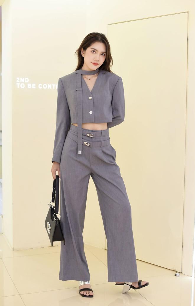 Đi xe m&aacute;y sắp rớt p&ocirc;, c&ocirc; sinh vi&ecirc;n cưới chồng Ph&oacute; gi&aacute;m đốc lớn hơn 13 tuổi: Sợ nhất nh&agrave; rộng v&agrave; đồ hiệu - Ảnh 8.
