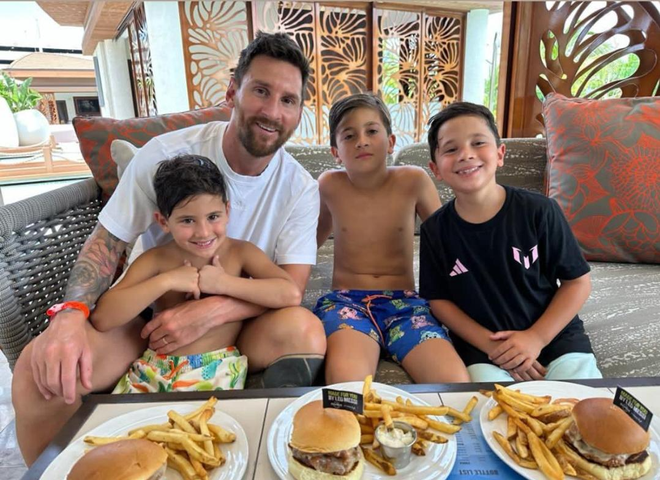 Bữa ăn của "vị thần b&oacute;ng đ&aacute;" Messi- Ảnh 5.