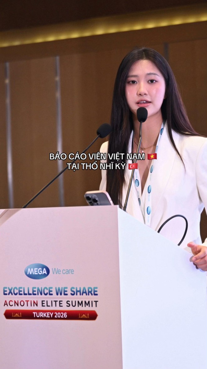 Bác sĩ nội trú gây sốt mạng xã hội với loạt ảnh đời thường đậm chất old money- Ảnh 7.