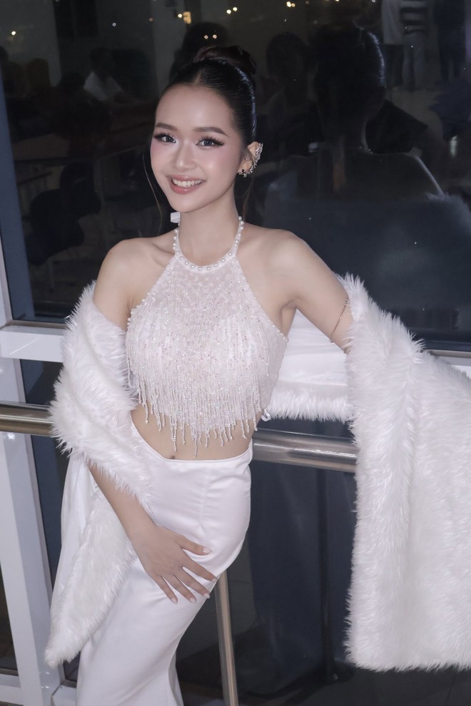 Danh t&iacute;nh th&iacute; sinh &ldquo;mặt b&uacute;ng ra biểu cảm&rdquo; trong show ph&eacute;p thuật của Dược Sĩ Tiến- Ảnh 8.
