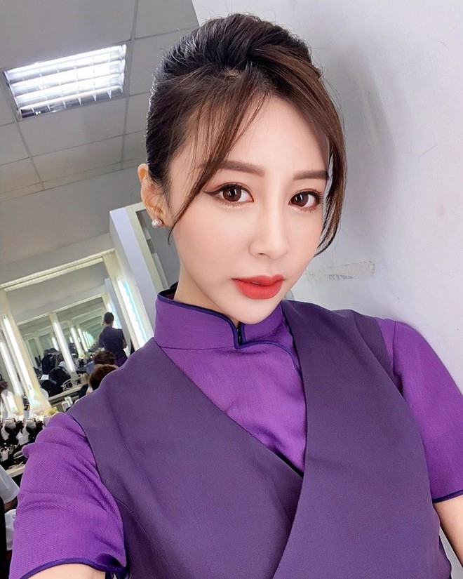 Tiếp vi&ecirc;n h&agrave;ng kh&ocirc;ng SN 1991 được gọi l&agrave; &ldquo;mỹ nh&acirc;n ngh&igrave;n năm c&oacute; một&rdquo;: Giờ ra sao sau 9 năm nổi tiếng? - Ảnh 1.