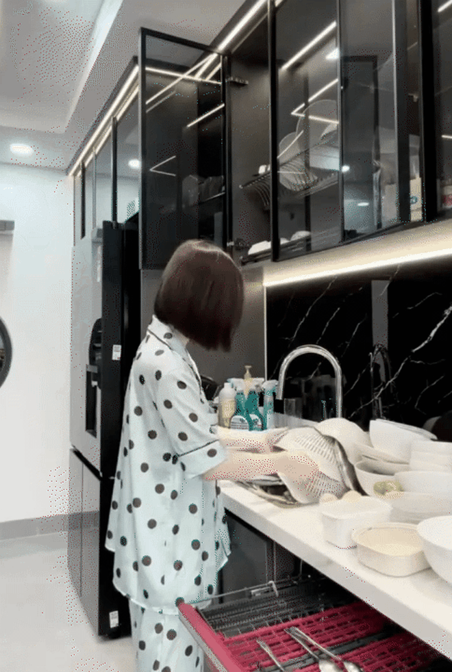 Ở nh&agrave; chồng nu&ocirc;i, c&ocirc; vợ chia sẻ nguy&ecirc;n tắc giữ lửa h&ocirc;n nh&acirc;n: &ldquo;Chồng về l&agrave; nh&agrave; cửa, cơm nước phải tươm tất&rdquo;- Ảnh 9.