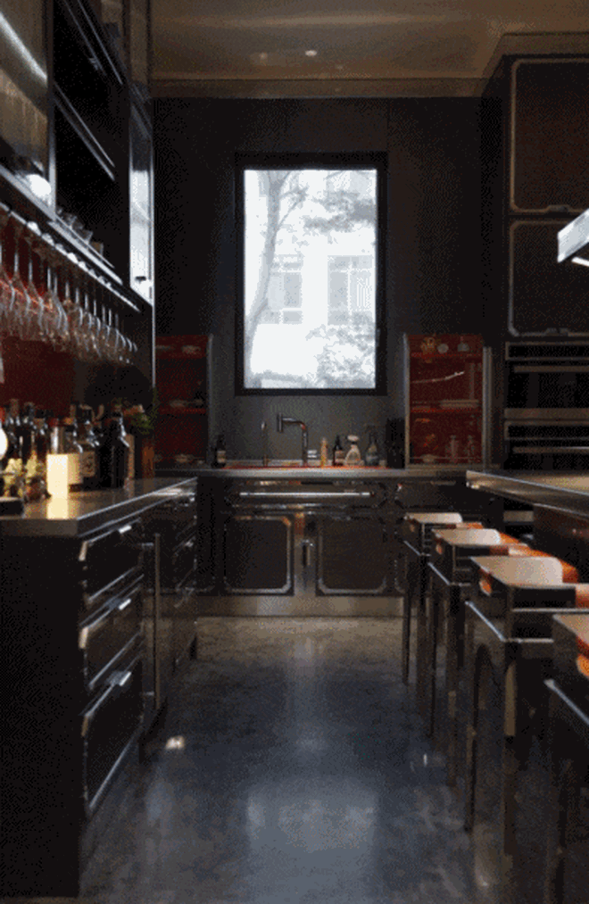 Cặp vợ chồng trung ni&ecirc;n sống trong căn nh&agrave; 700m&sup2; nhưng mỗi người một tầng: Sau c&ugrave;ng, h&ocirc;n nh&acirc;n lại dễ chịu hơn- Ảnh 15.