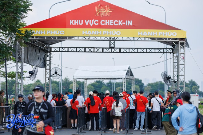 Sự kiện quy tụ 40.000 người đổ về tối 23/8: Sức n&oacute;ng tăng l&ecirc;n từng ph&uacute;t- Ảnh 17.