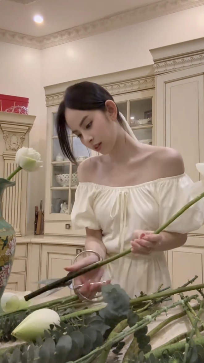 Căn bếp của mỹ nh&acirc;n SN 2002 l&agrave;m d&acirc;u cựu Chủ tịch - Ảnh 10.
