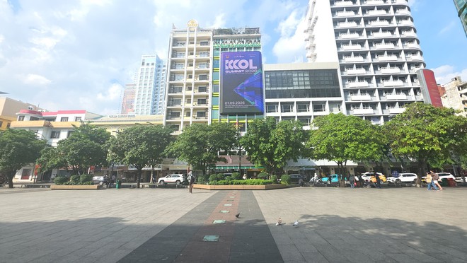 KOL Summit 2026 "phủ s&oacute;ng" OOH tại H&agrave; Nội v&agrave; TP.HCM: Đưa th&ocirc;ng điệp "Viral c&oacute; t&acirc;m - Ảnh hưởng c&oacute; tầm" ra đời thực - Ảnh 2.