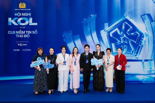 Từ Bắc v&agrave;o Nam, mạng lưới 34 C&acirc;u lạc bộ Niềm tin số ch&iacute;nh thức ra mắt tại KOL Summit 2026 - Ảnh 1.