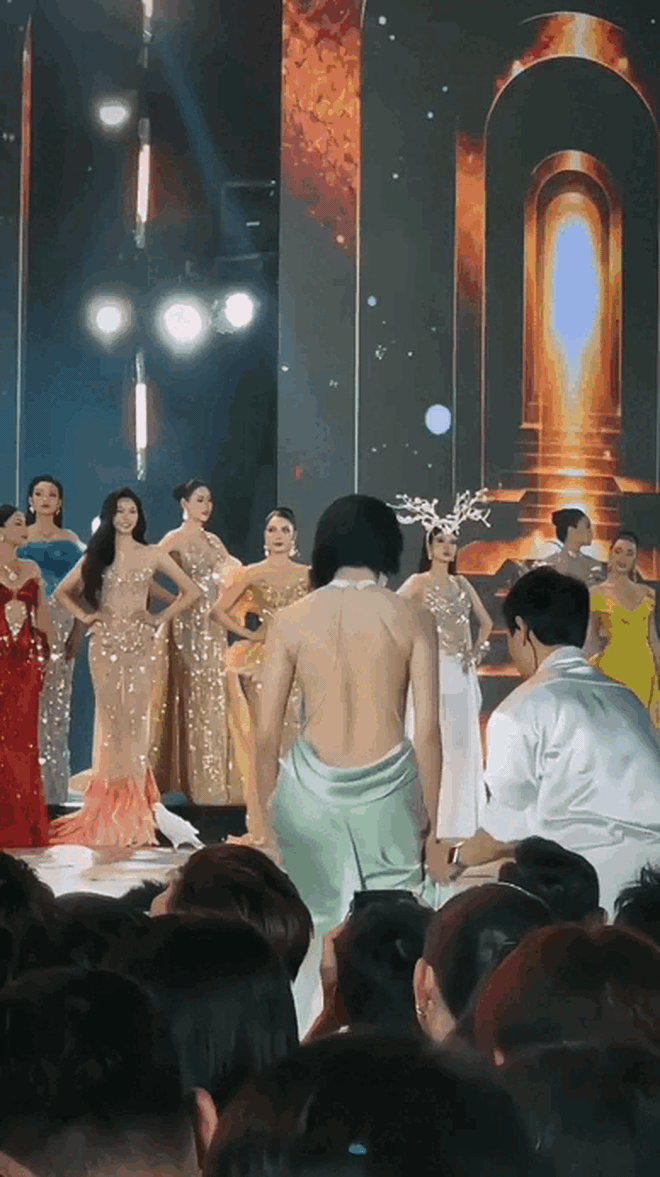 Chung kết Miss Grand Vietnam 2026: 1 mỹ nhân viral nhờ khoe lưng trần đẹp như AI, camera lia góc nào cũng là cực phẩm- Ảnh 1.