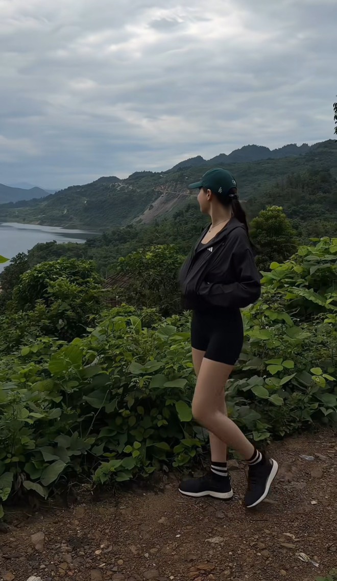 Kỳ nghỉ "view triệu đô" của hội nhà giàu, mỹ nhân đẹp nhất Việt Nam - Ảnh 6.