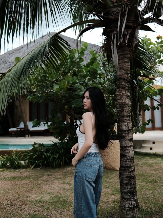 Kỳ nghỉ "view triệu đô" của hội nhà giàu, mỹ nhân đẹp nhất Việt Nam - Ảnh 18.