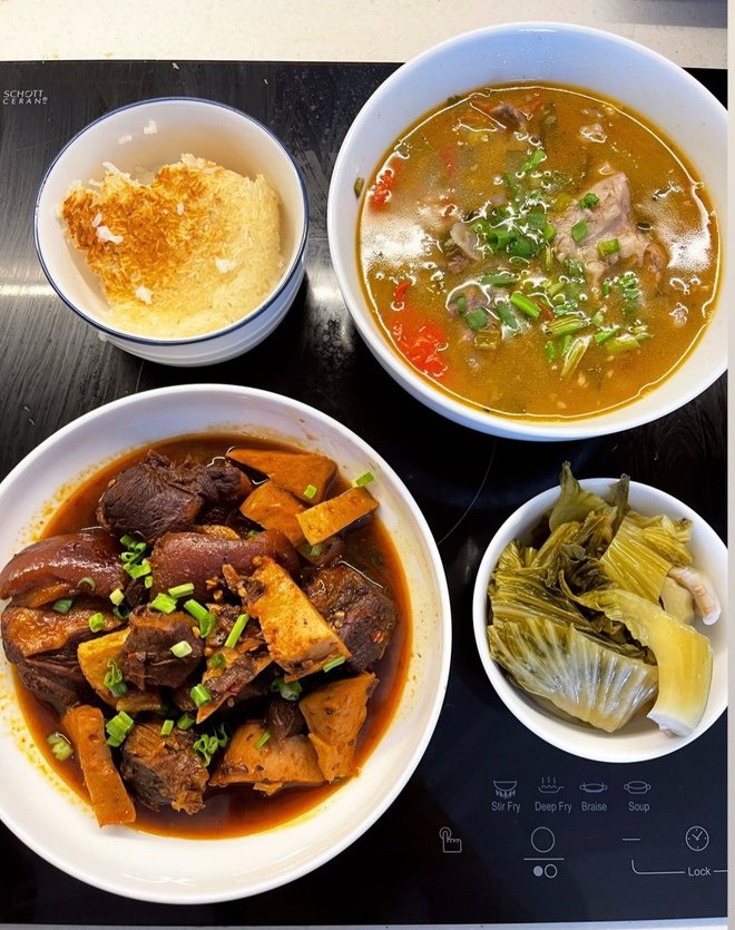 Bữa cơm nh&agrave; Ch&acirc;u B&ugrave;i nấu cho Binz- Ảnh 13.
