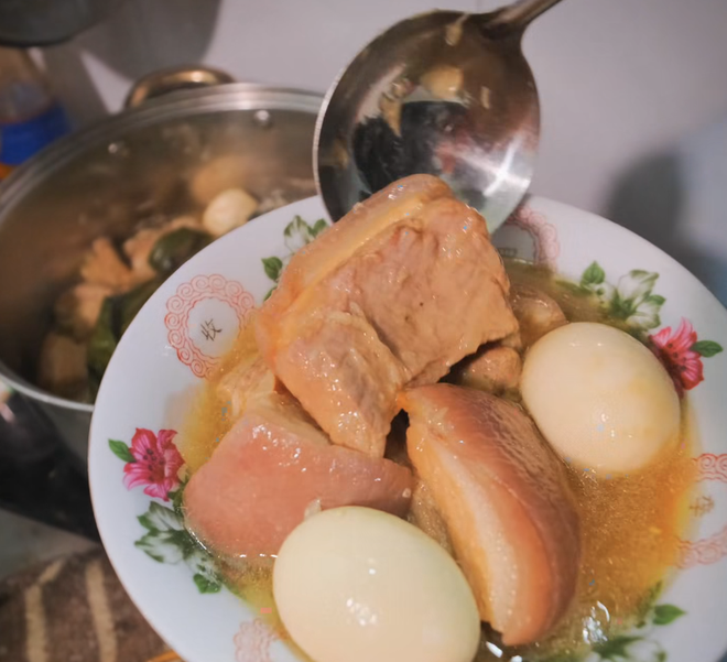 Bữa cơm nh&agrave; miền T&acirc;y mẹ nấu cho Khoai Lang Thang - Ảnh 4.