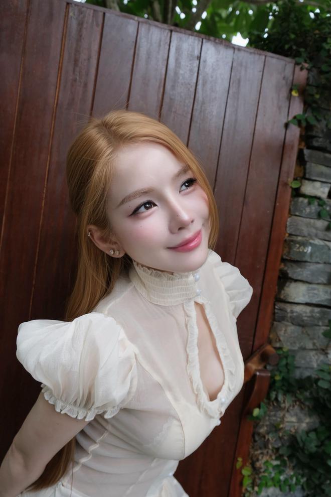 DJ Mie sau 3 năm chia tay Hồng Thanh: Mua biệt thự, đi Mercedes, nhan sắc ngày càng lên hương - Ảnh 12.